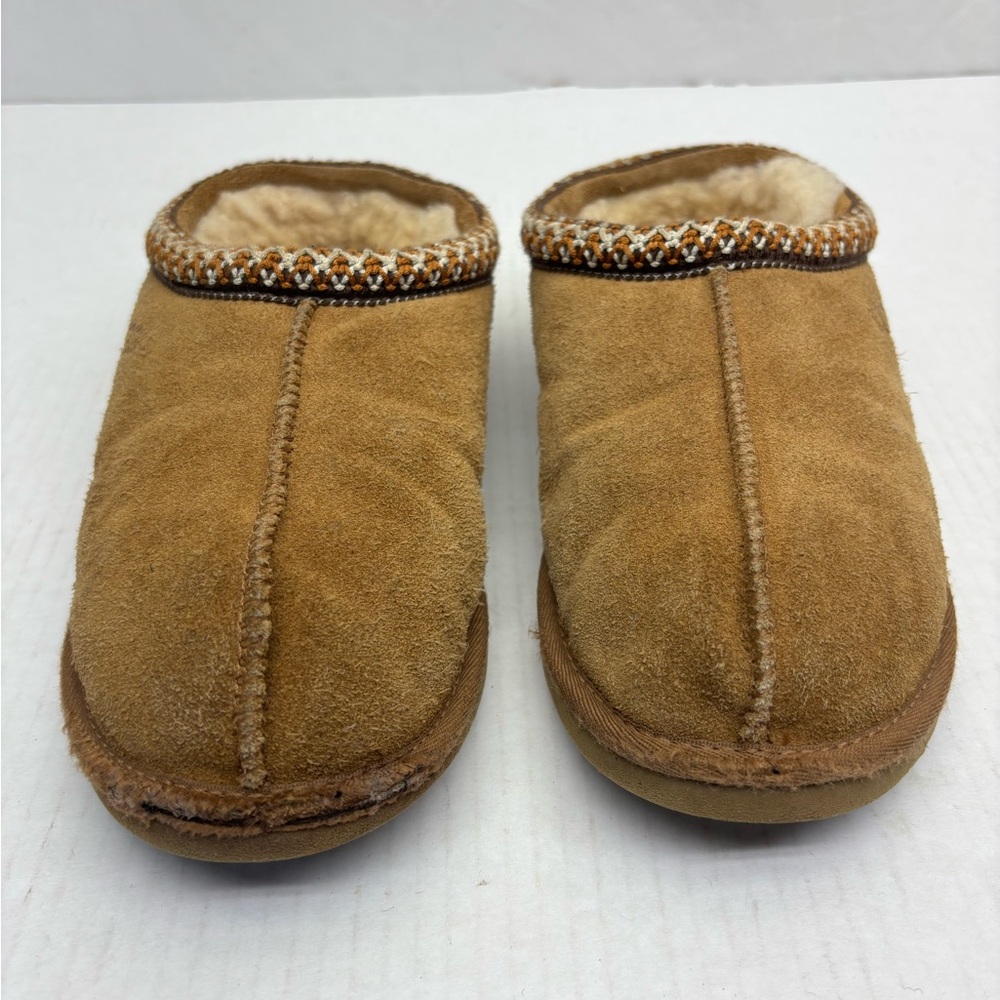 Ugg Cozy Tan Suede Shearling-Lined slippers, wos sz 6, box 36